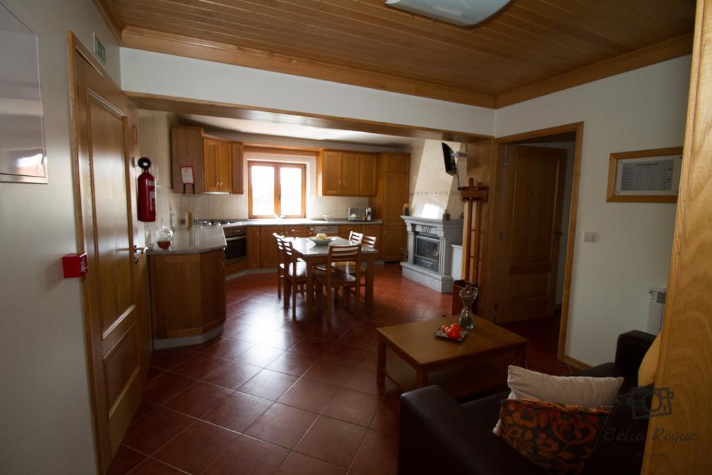 Hotel Casa Da Ribeirinha à Sabugueiro  Extérieur photo