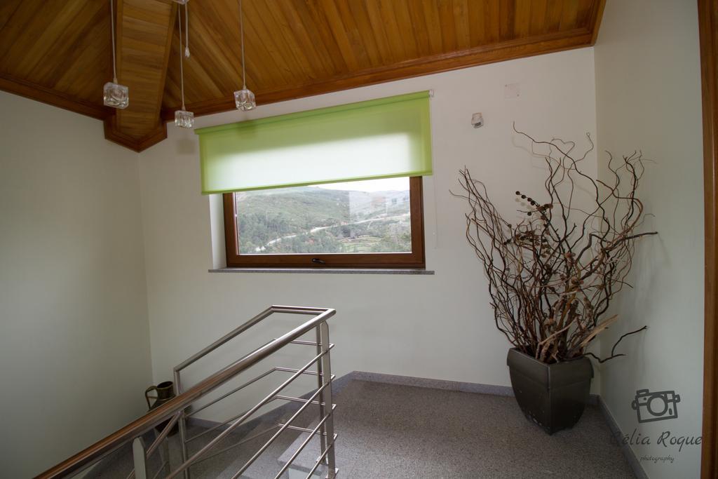 Hotel Casa Da Ribeirinha à Sabugueiro  Extérieur photo